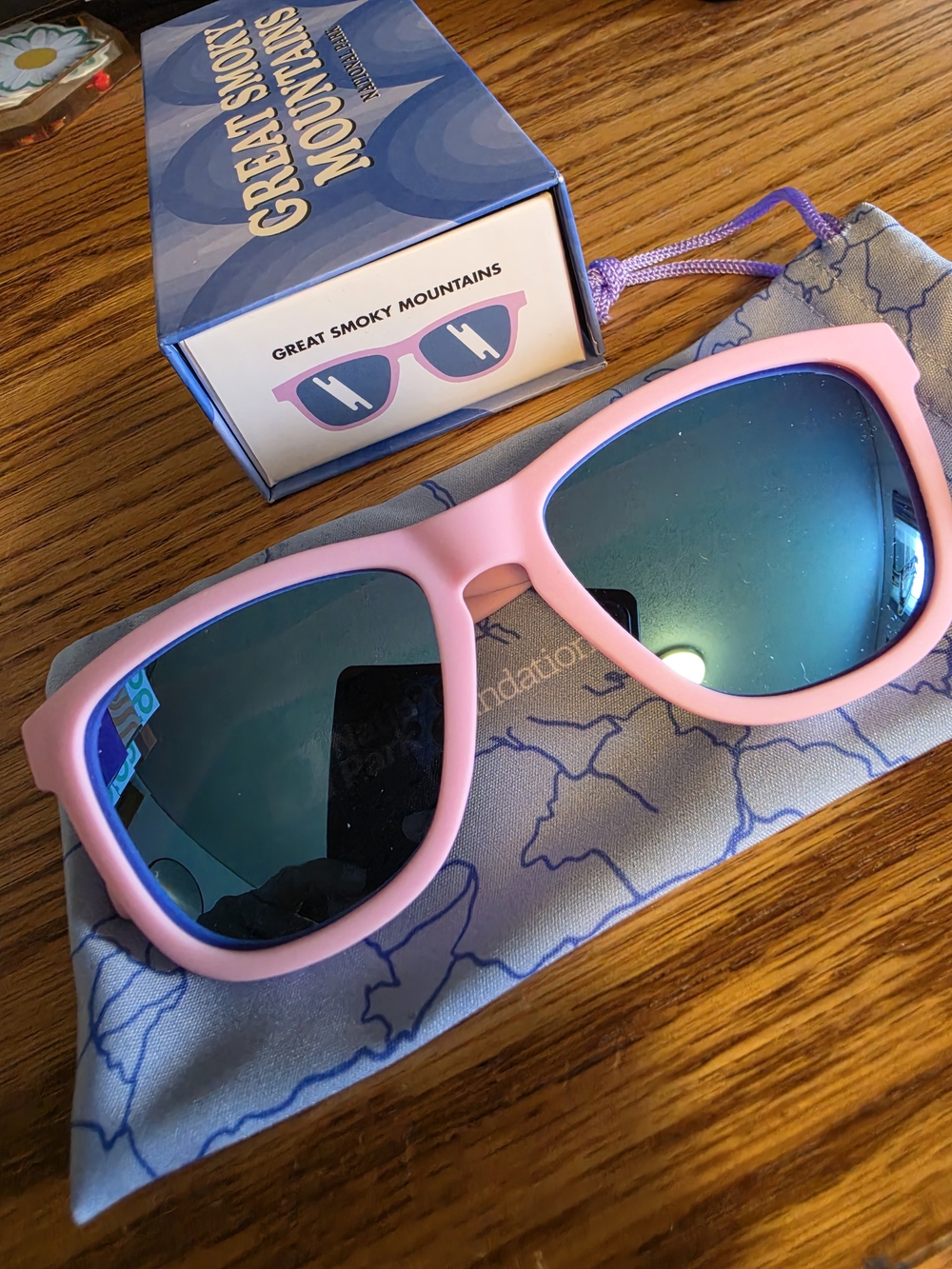 Great Smoky Mountains Pink Frame Blue Lens Sunglasses